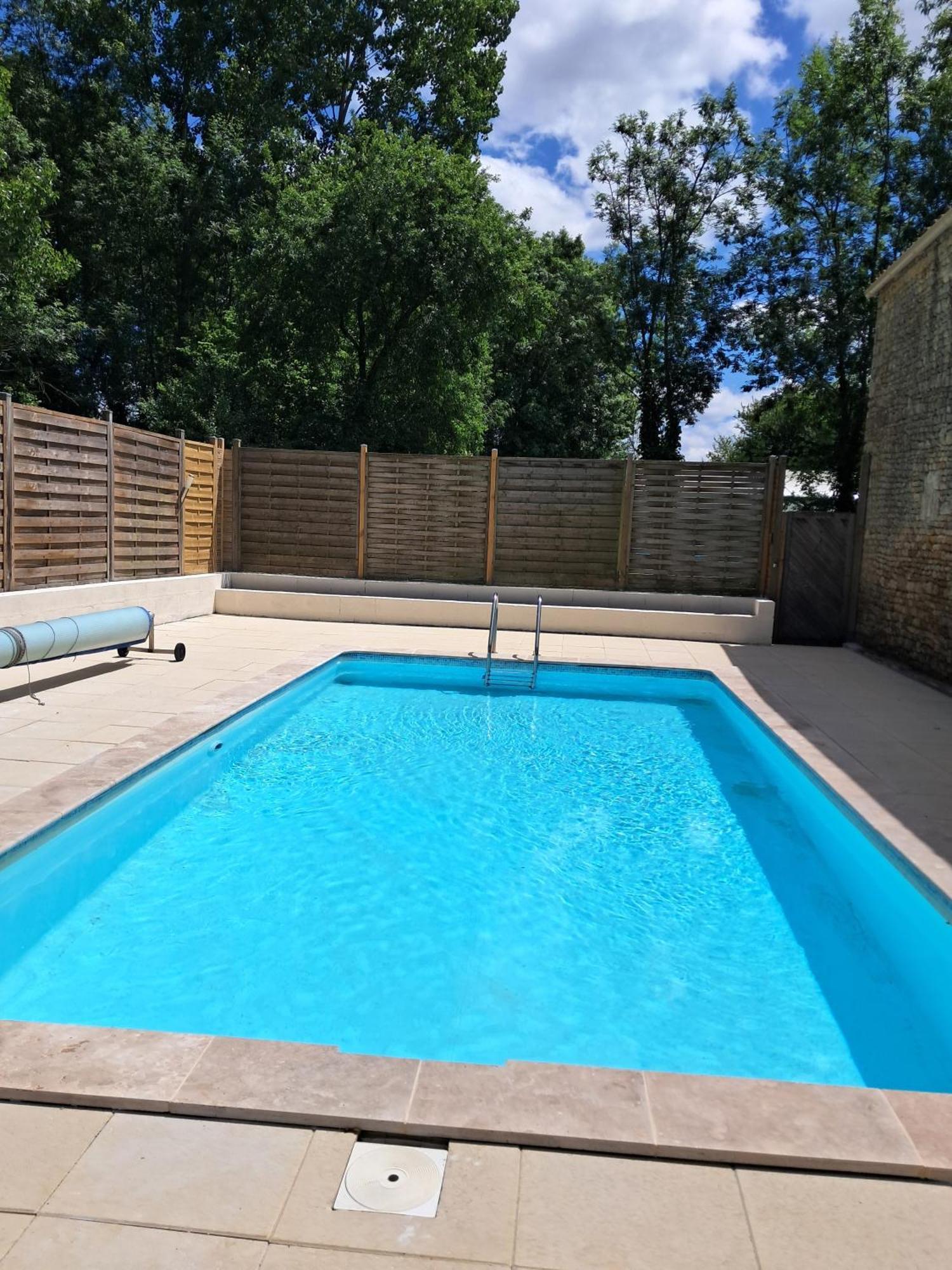 La Laujere Ivie - Gite & Piscine Privative Saint-Hilaire-du-Bois  Zewnętrze zdjęcie
